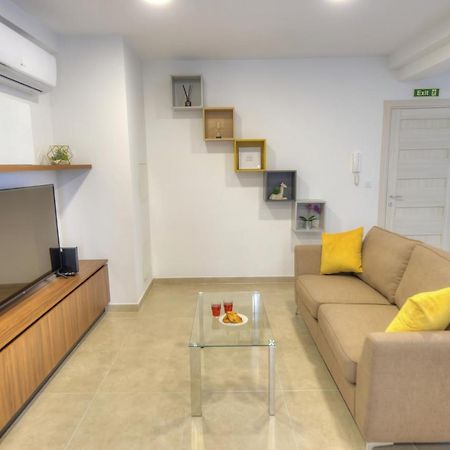 Spacious And Tastefully Furnished 2 Bedroom Apartment Ddif1-3 Gzira Екстер'єр фото