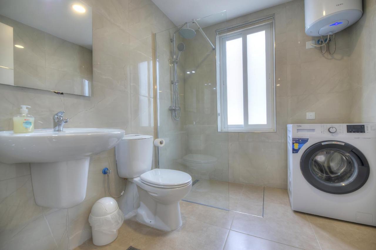 Spacious And Tastefully Furnished 2 Bedroom Apartment Ddif1-3 Gzira Екстер'єр фото